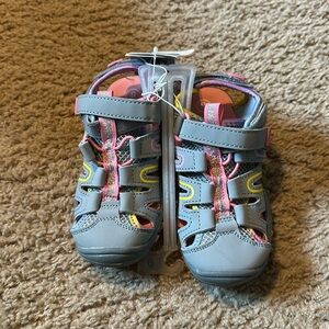 *4 for $15* NWT Cat & Jack Sandals